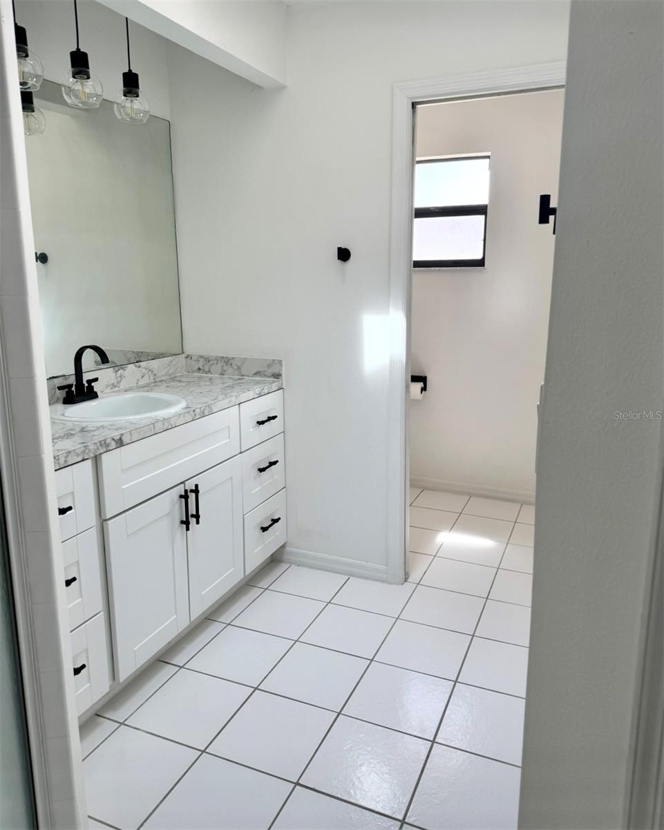 Image 8 of 13 For 2391 Briarwood Street