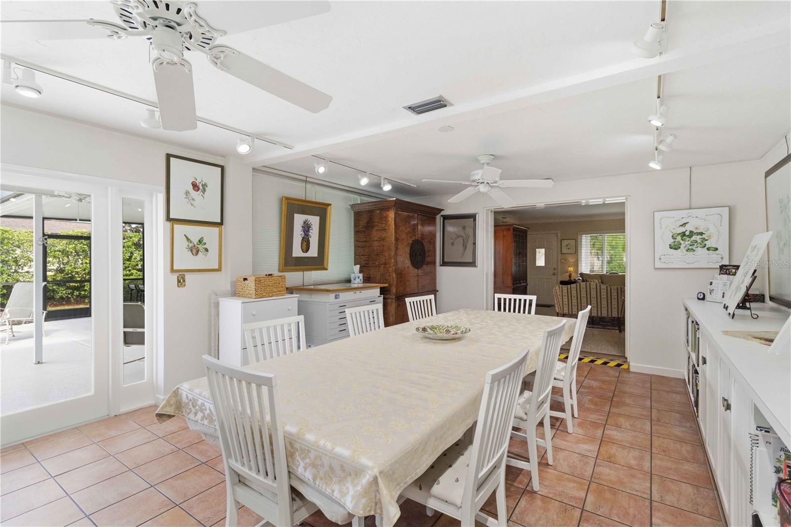 Image 13 of 74 For 2068 Sunnyside Lane