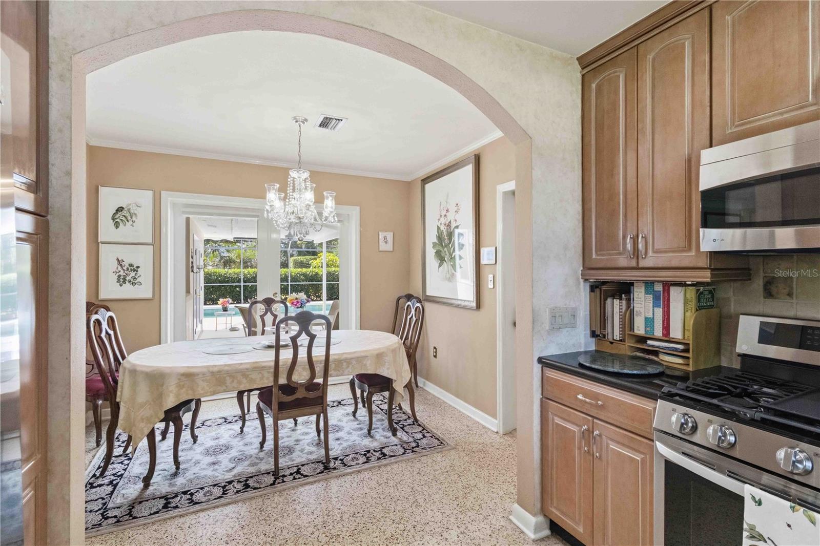 Image 17 of 74 For 2068 Sunnyside Lane