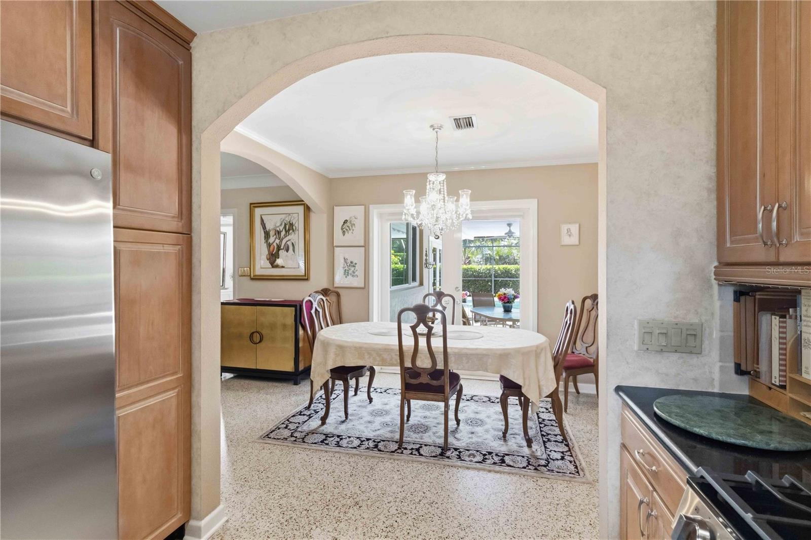 Image 18 of 74 For 2068 Sunnyside Lane