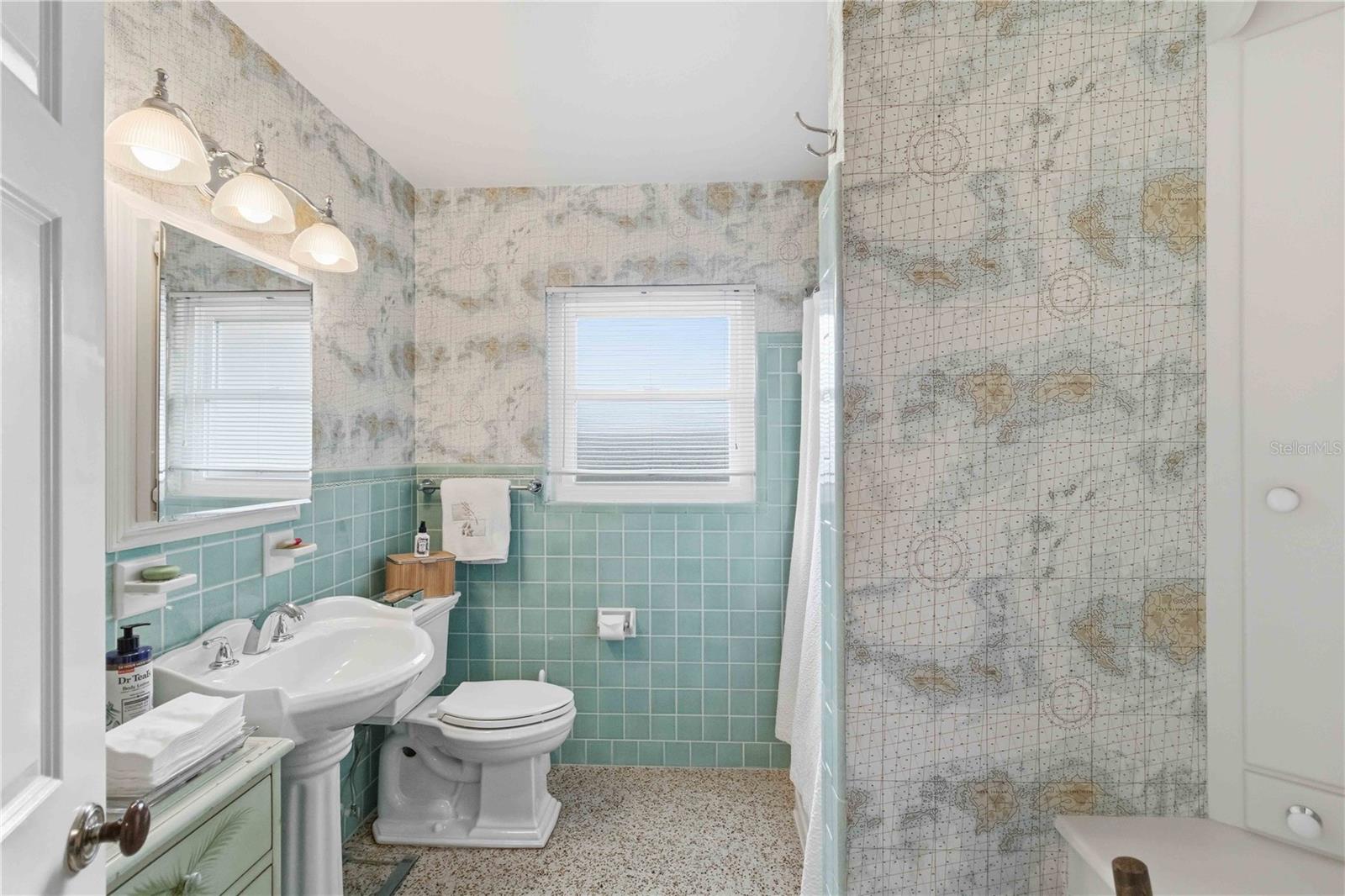 Image 20 of 74 For 2068 Sunnyside Lane