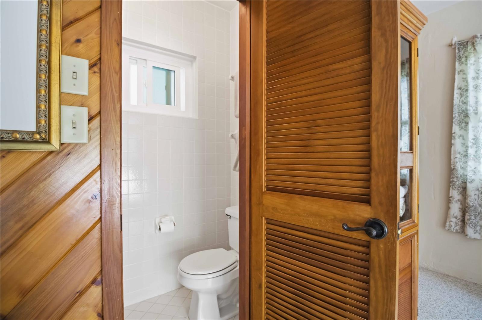 Image 33 of 74 For 2068 Sunnyside Lane