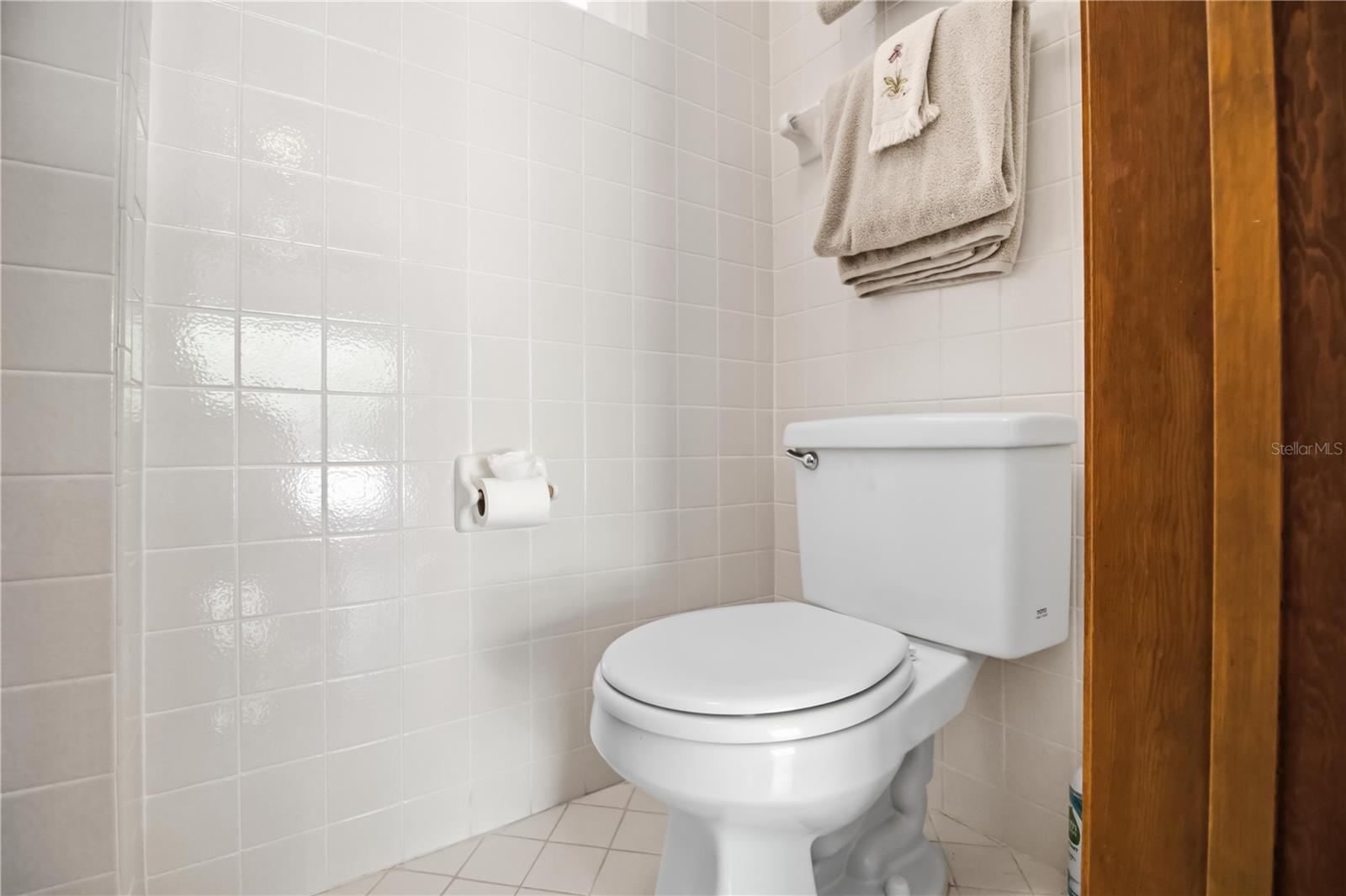 Image 34 of 74 For 2068 Sunnyside Lane