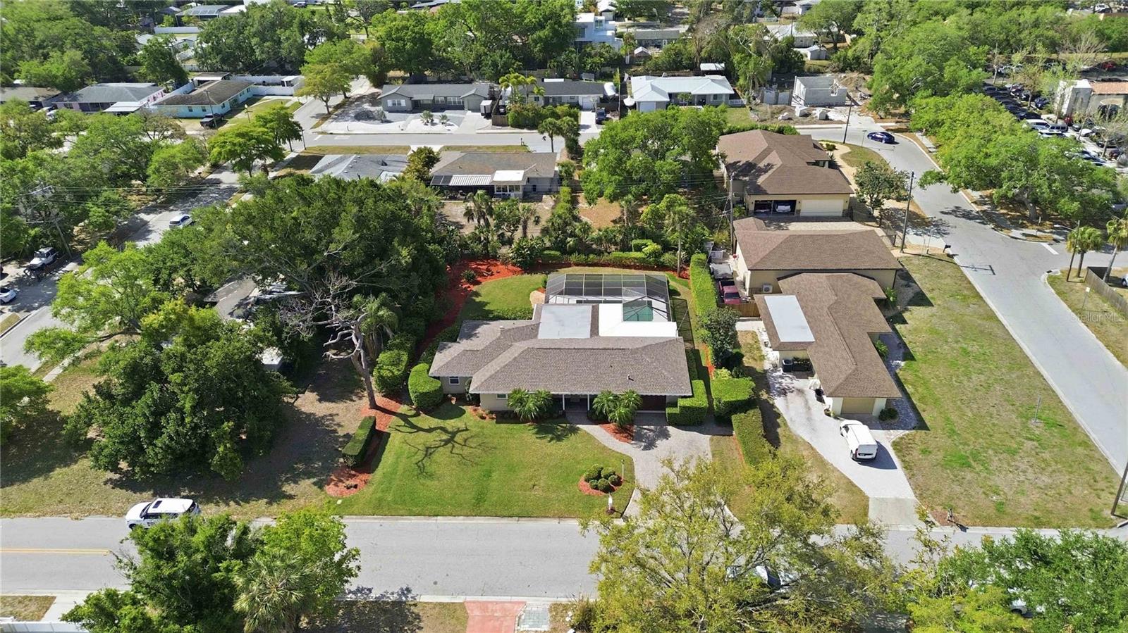 Image 54 of 74 For 2068 Sunnyside Lane