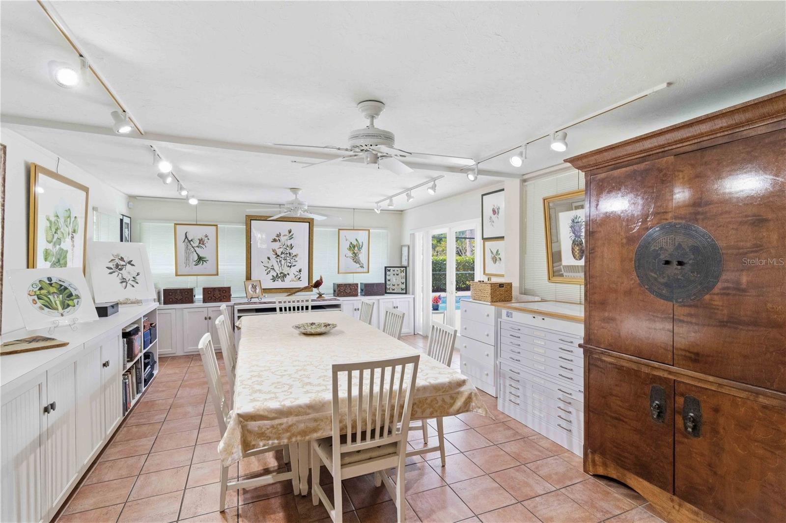 Image 9 of 74 For 2068 Sunnyside Lane