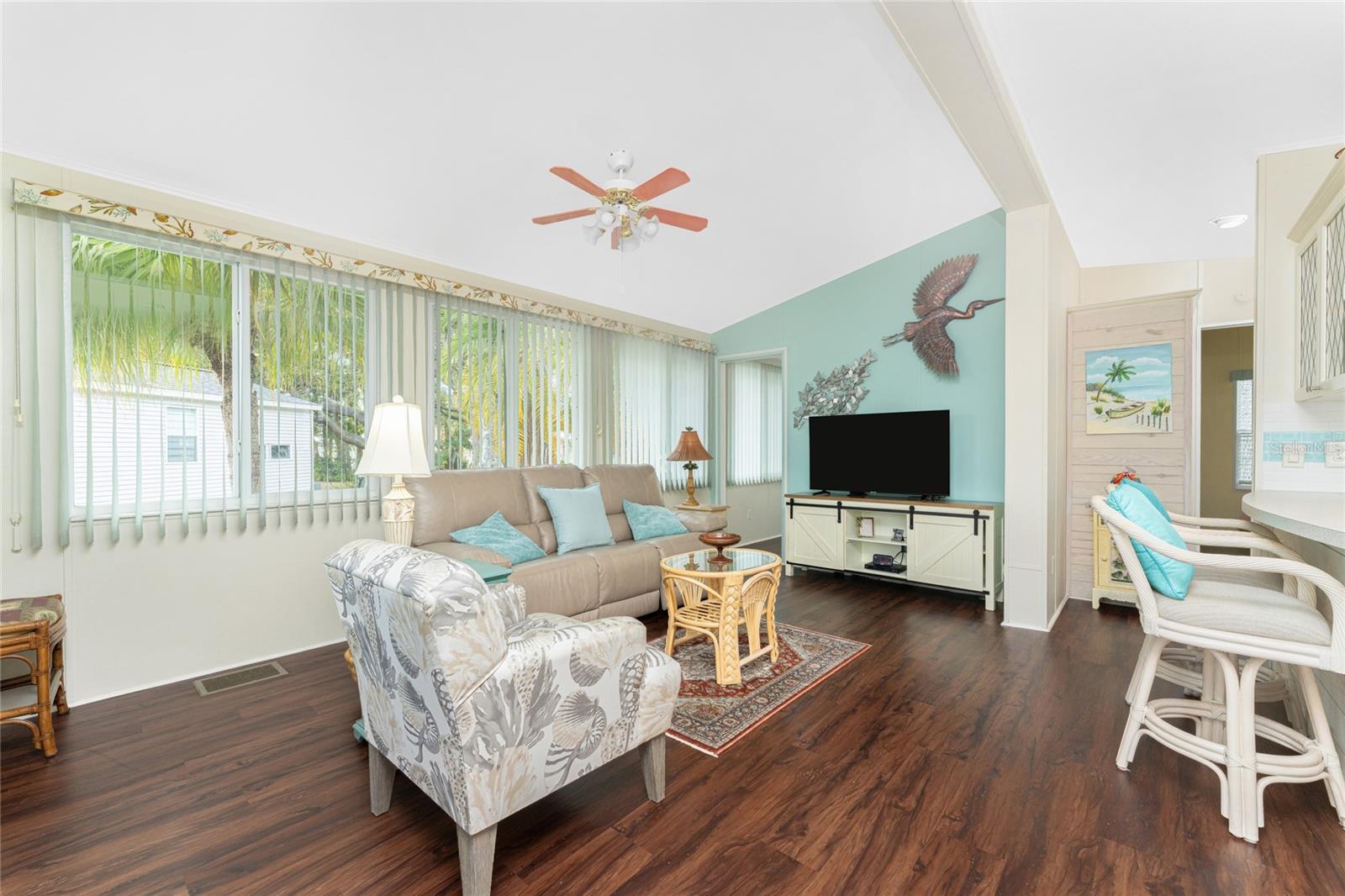 Image 10 of 60 For 50 Crown Point Drive