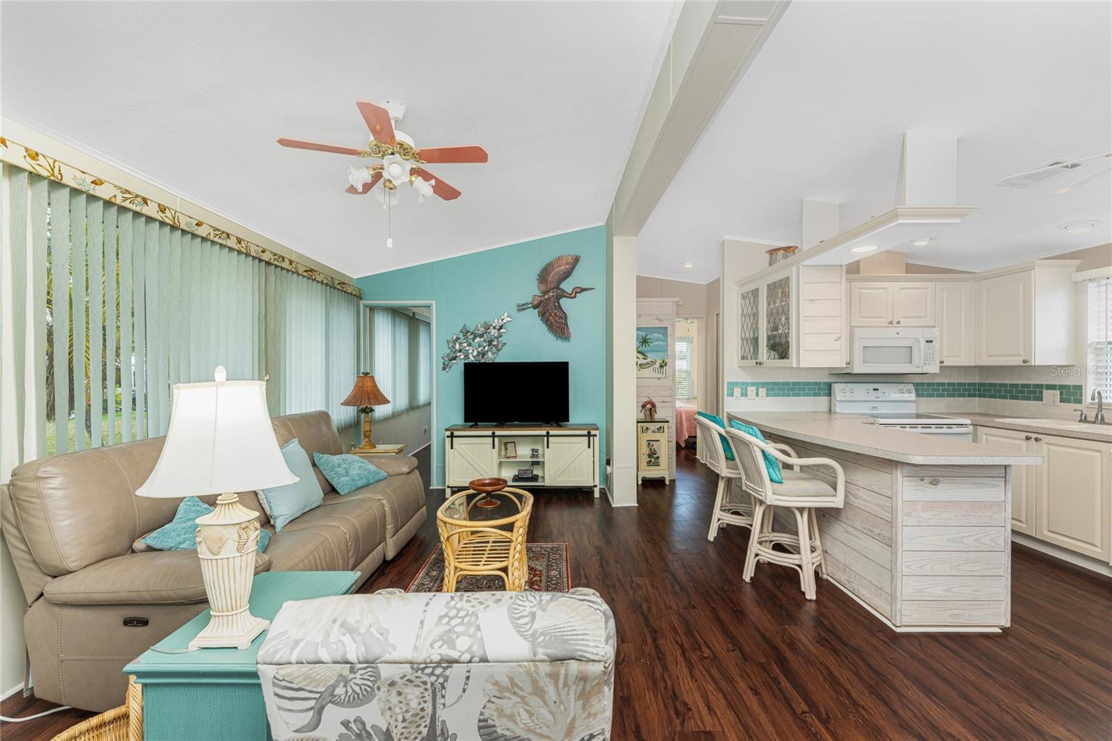 Image 12 of 60 For 50 Crown Point Drive