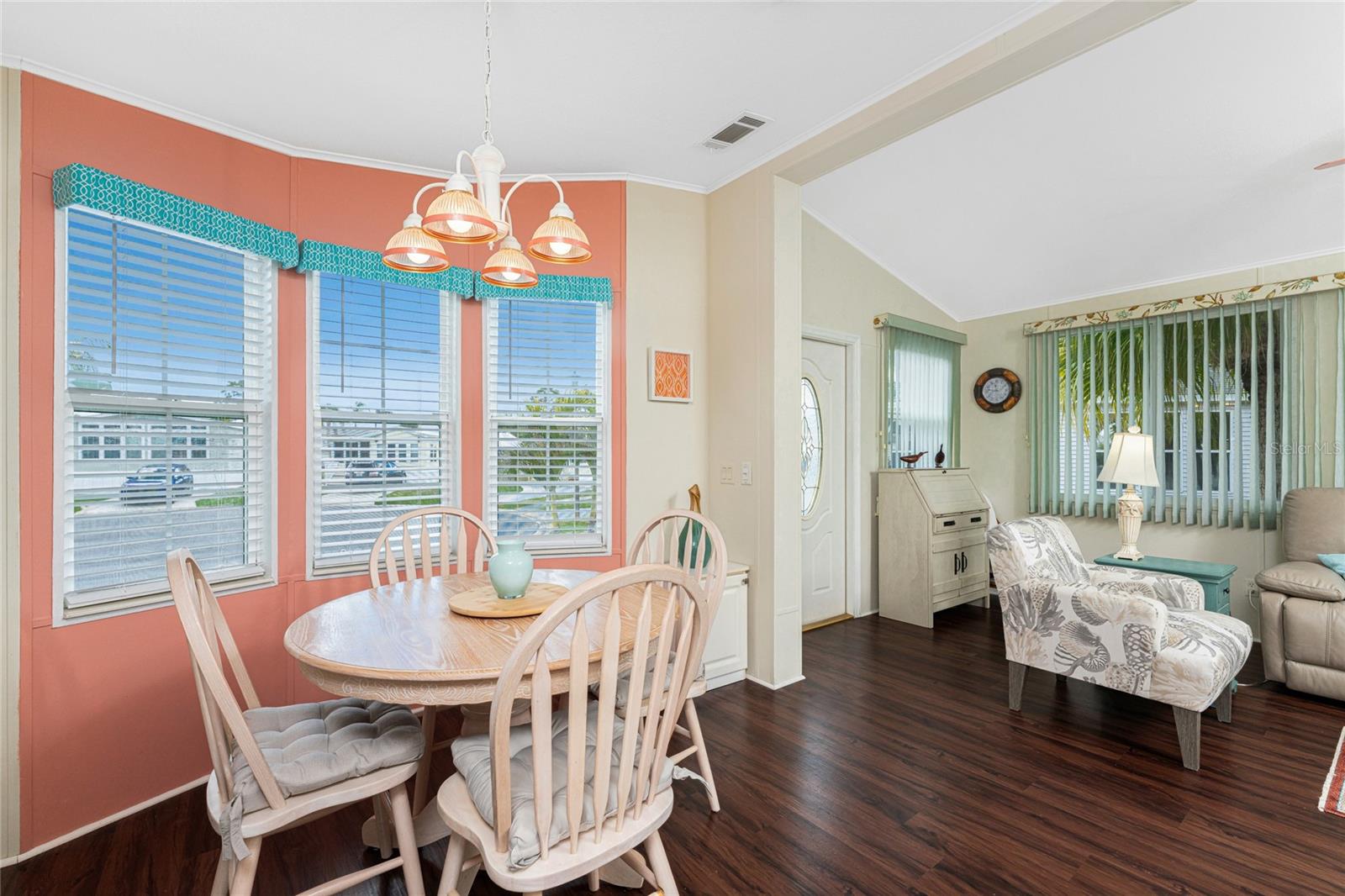 Image 22 of 60 For 50 Crown Point Drive