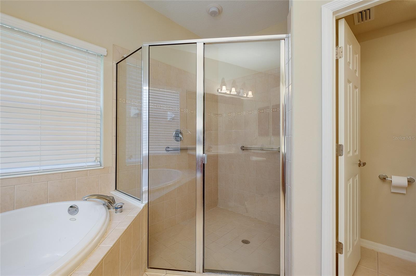 Image 43 of 86 For 11838 Granite Woods Loop