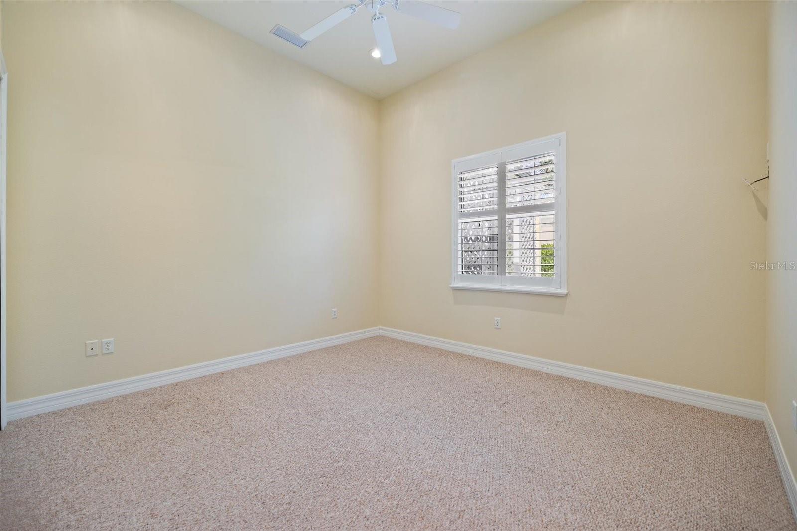 Image 31 of 63 For 17 Cayman Isles Boulevard