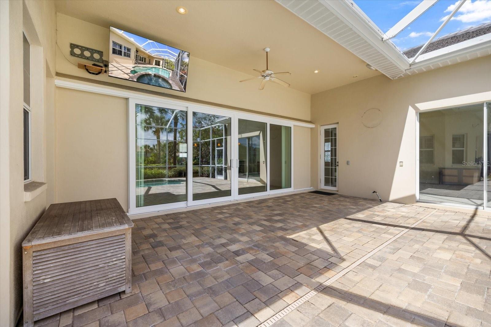 Image 42 of 63 For 17 Cayman Isles Boulevard