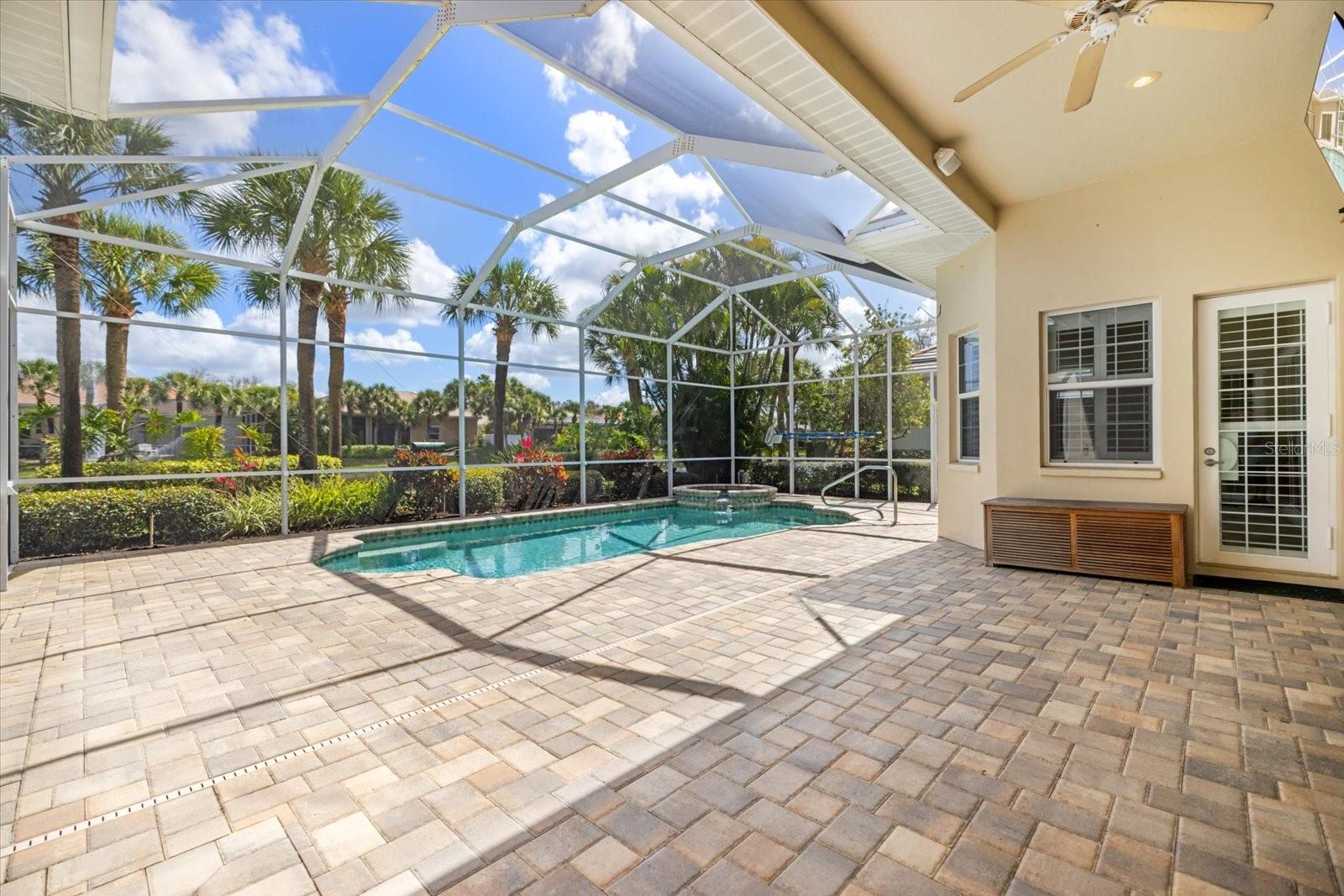 Image 43 of 63 For 17 Cayman Isles Boulevard