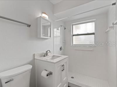 Image 14 of 20 For 240 Colonia Lane E Lower