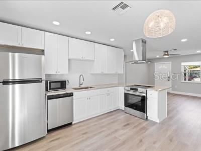 Image 7 of 20 For 240 Colonia Lane E Lower