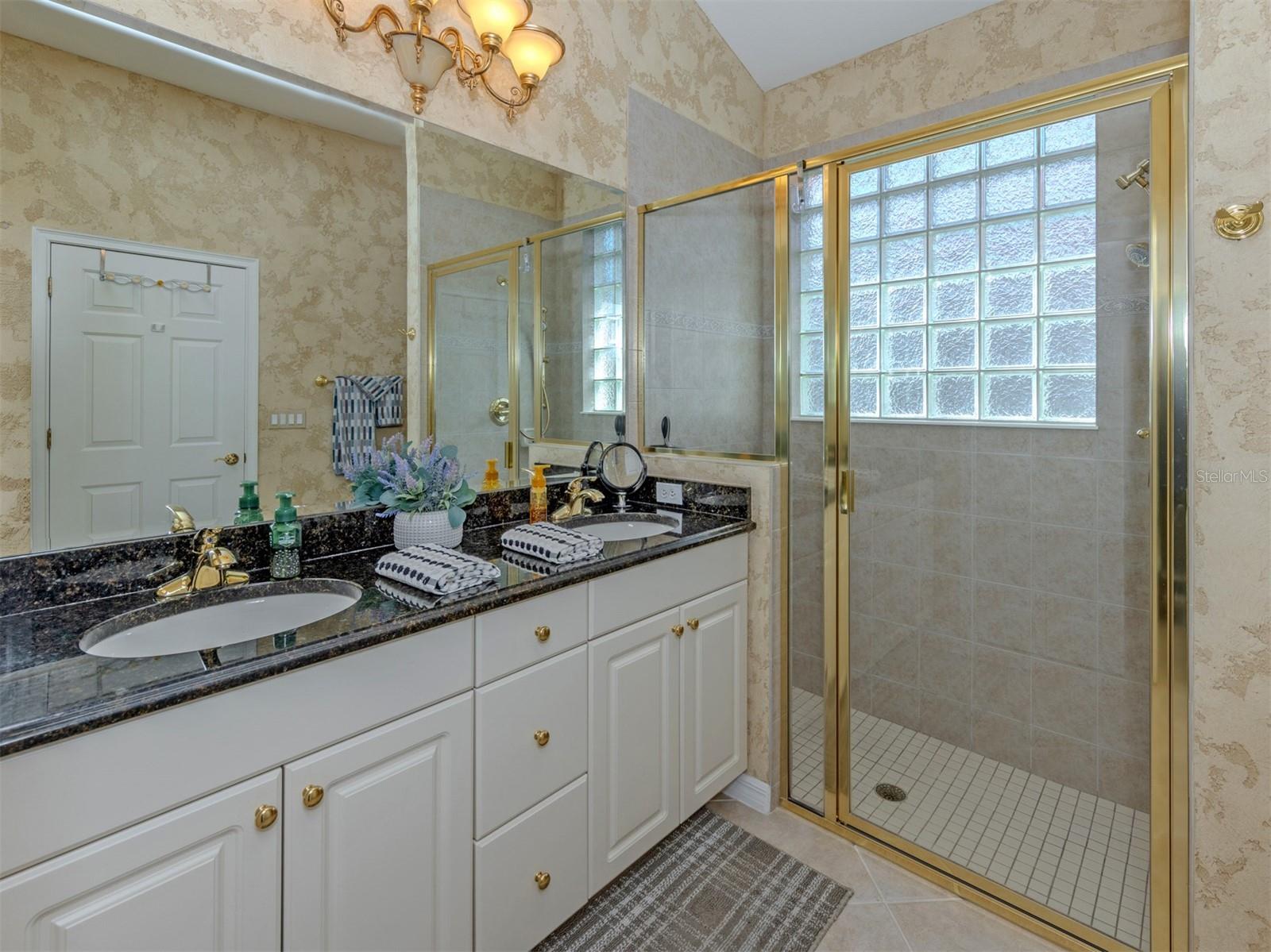 Image 19 of 78 For 178 Treviso Court