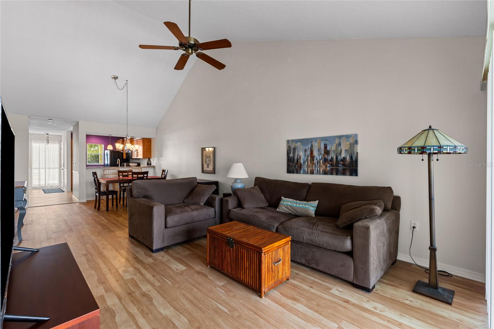 Image 10 of 50 For 410 Cerromar Circle S 242