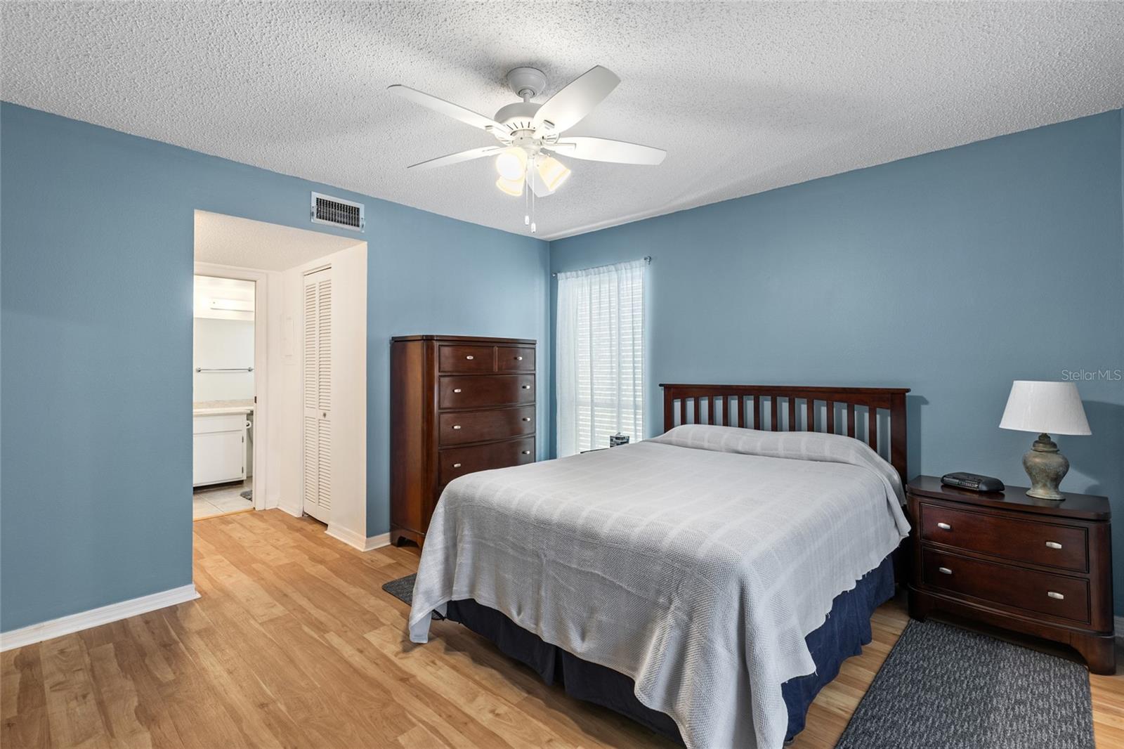 Image 19 of 50 For 410 Cerromar Circle S 242