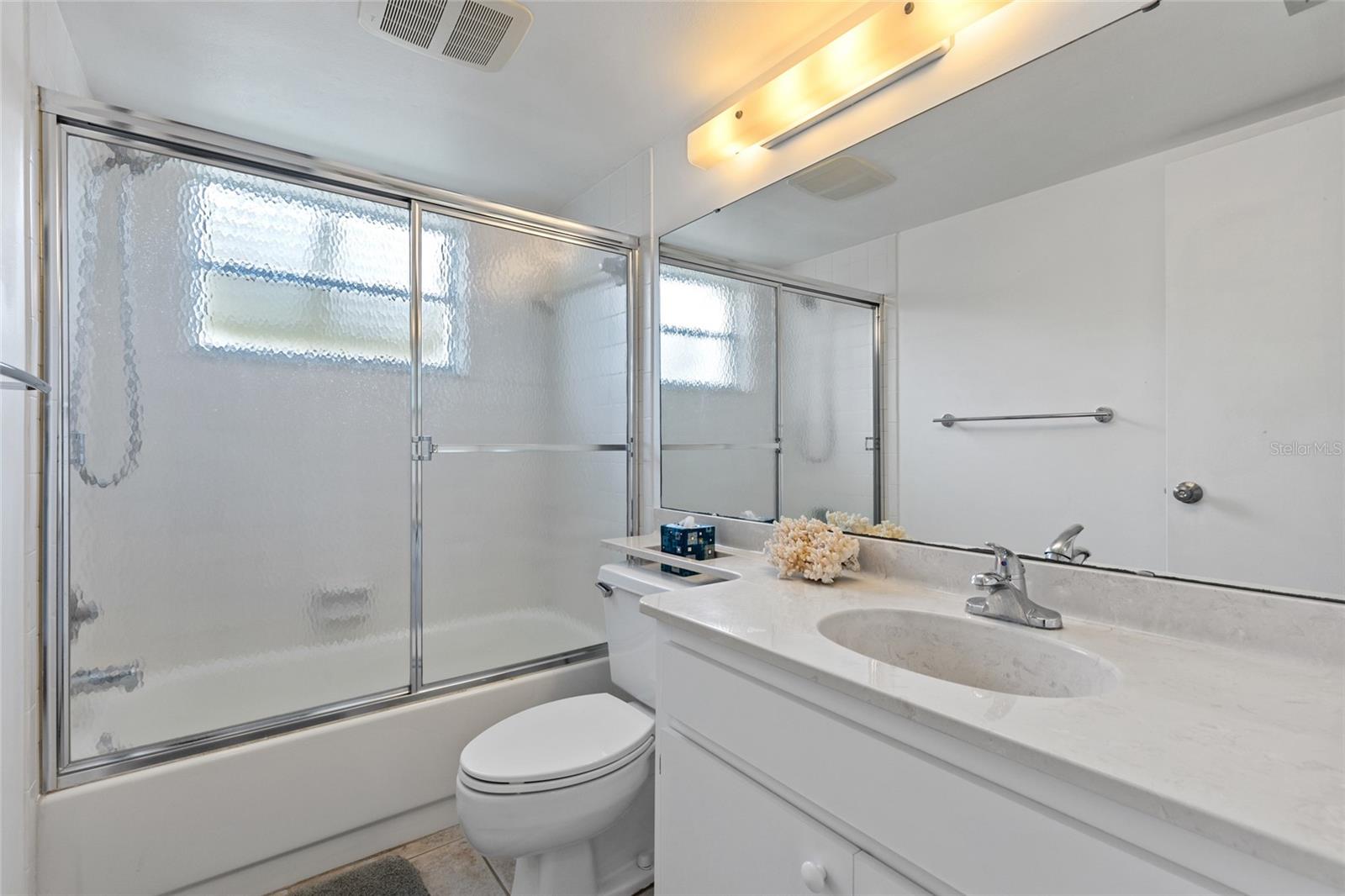 Image 27 of 50 For 410 Cerromar Circle S 242