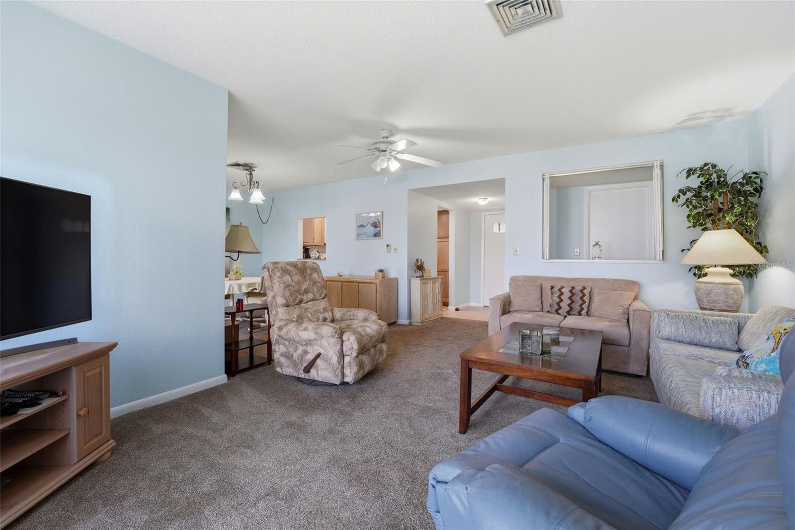 Image 10 of 40 For 820 Capri Isles Boulevard 202