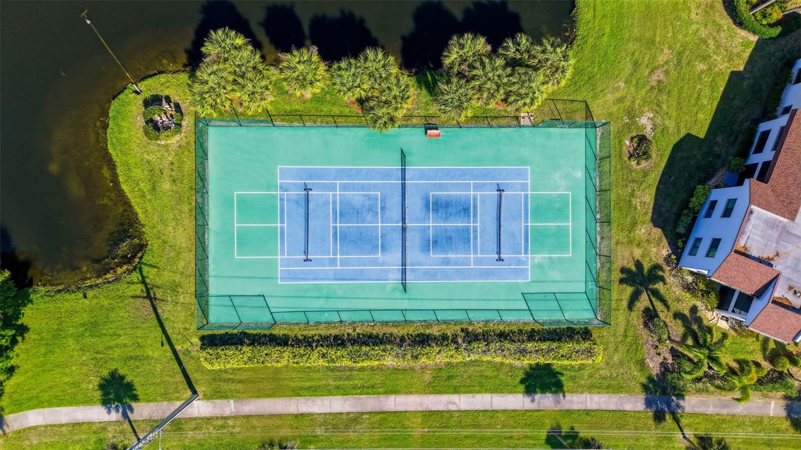 Image 25 of 40 For 820 Capri Isles Boulevard 202