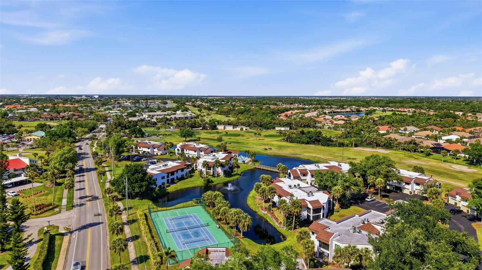 Image 27 of 40 For 820 Capri Isles Boulevard 202