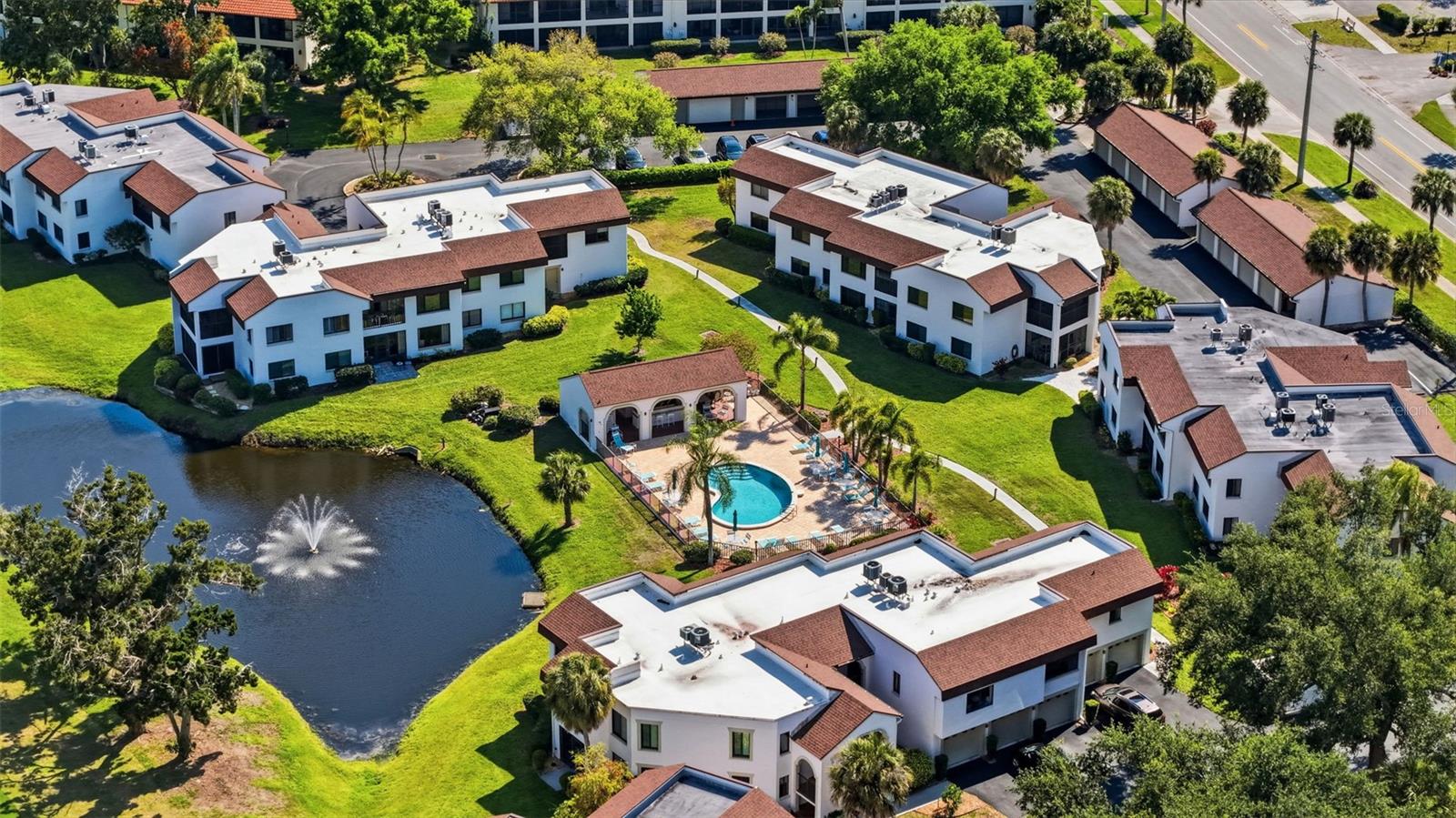 Image 31 of 40 For 820 Capri Isles Boulevard 202