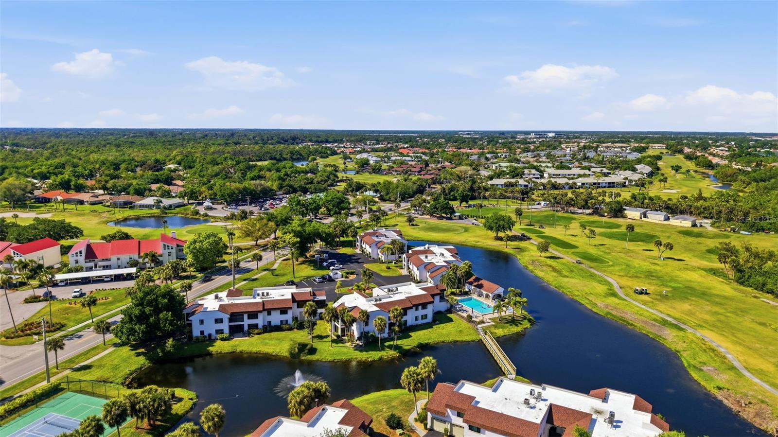 Image 36 of 40 For 820 Capri Isles Boulevard 202