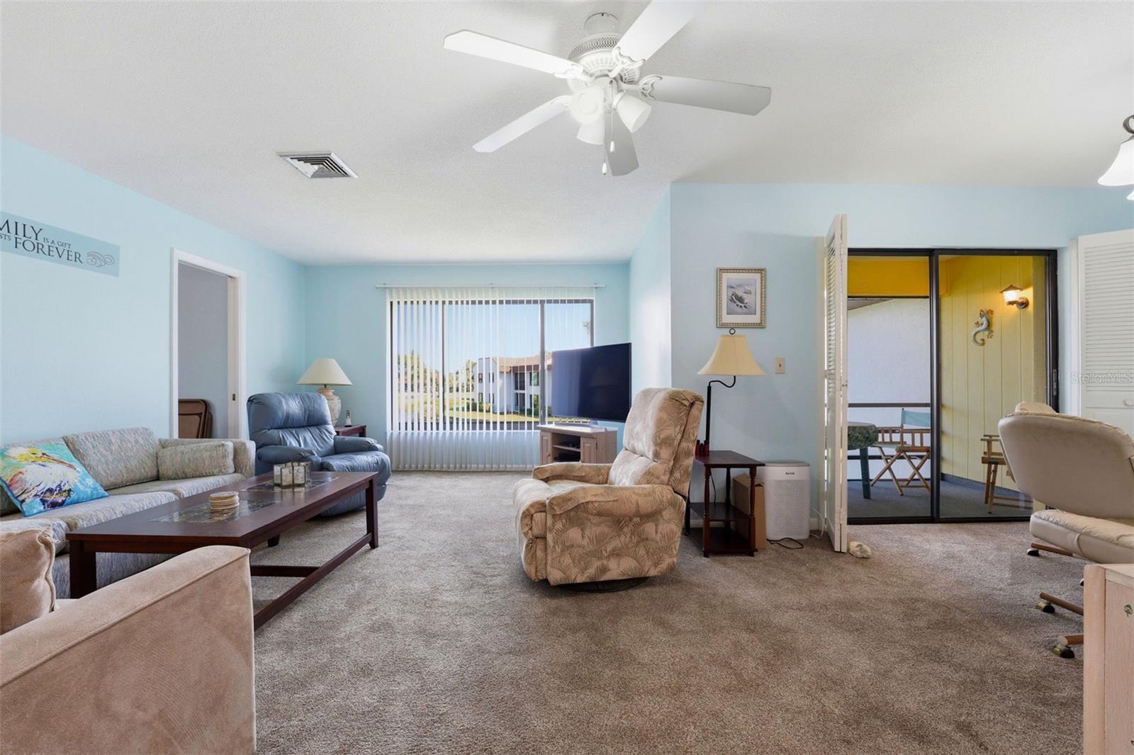 Image 8 of 40 For 820 Capri Isles Boulevard 202