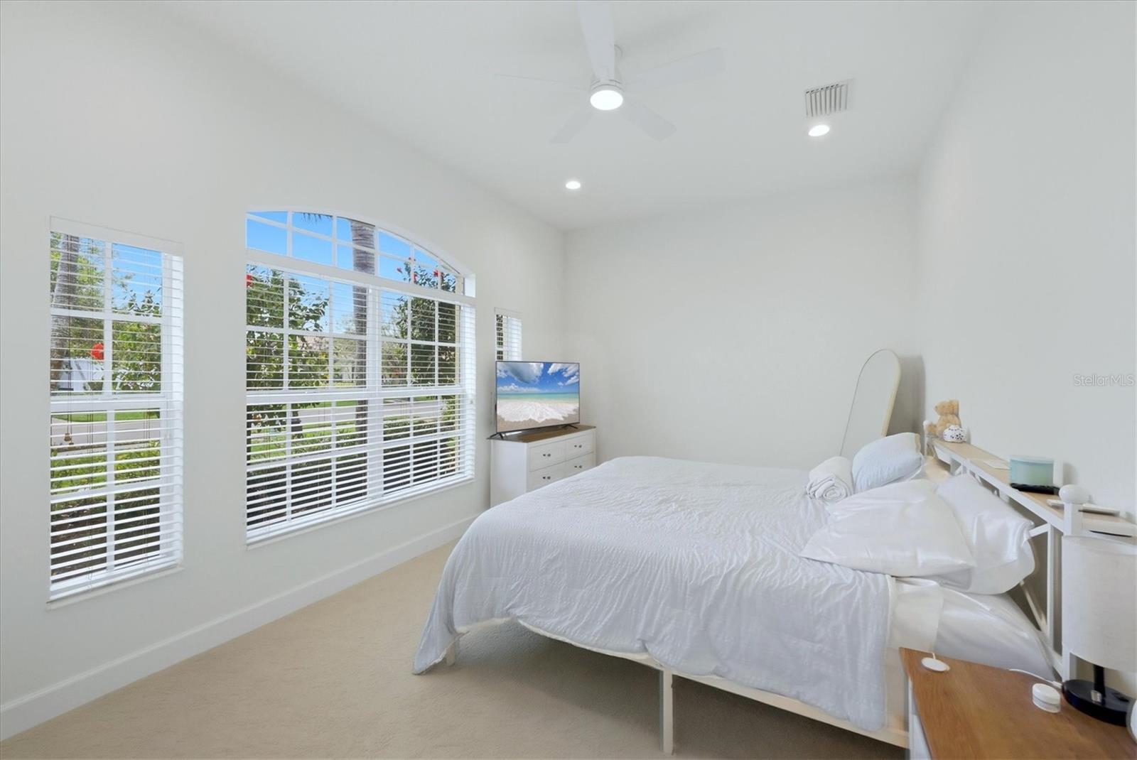 Image 38 of 86 For 1251 Tuscany Boulevard