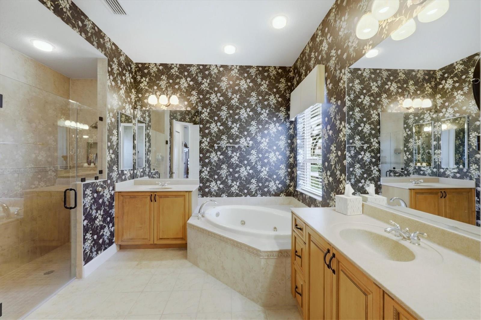 Image 39 of 86 For 1251 Tuscany Boulevard