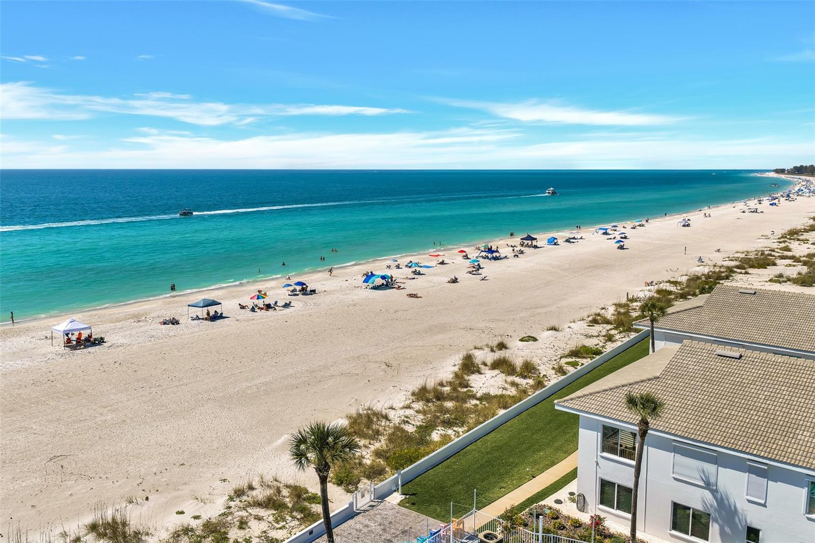 Image 33 of 40 For 5400 Gulf Drive 32