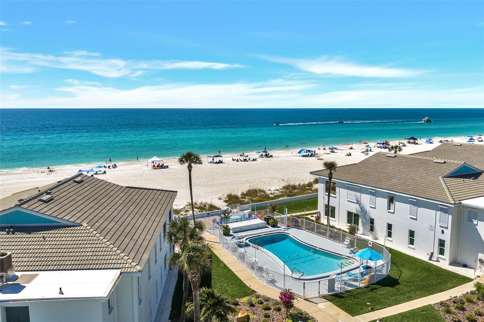 Image 34 of 40 For 5400 Gulf Drive 32