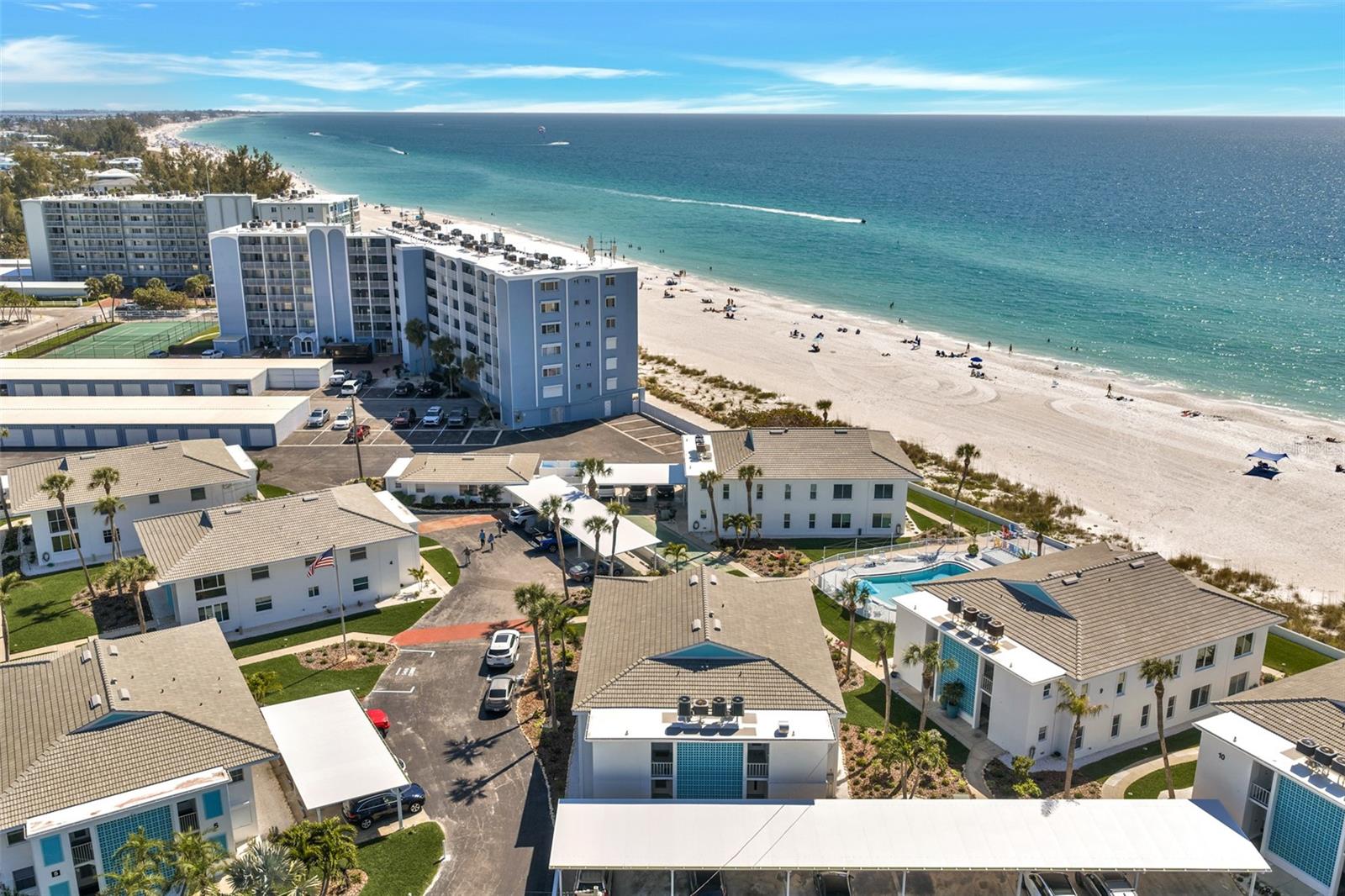 Image 36 of 40 For 5400 Gulf Drive 32