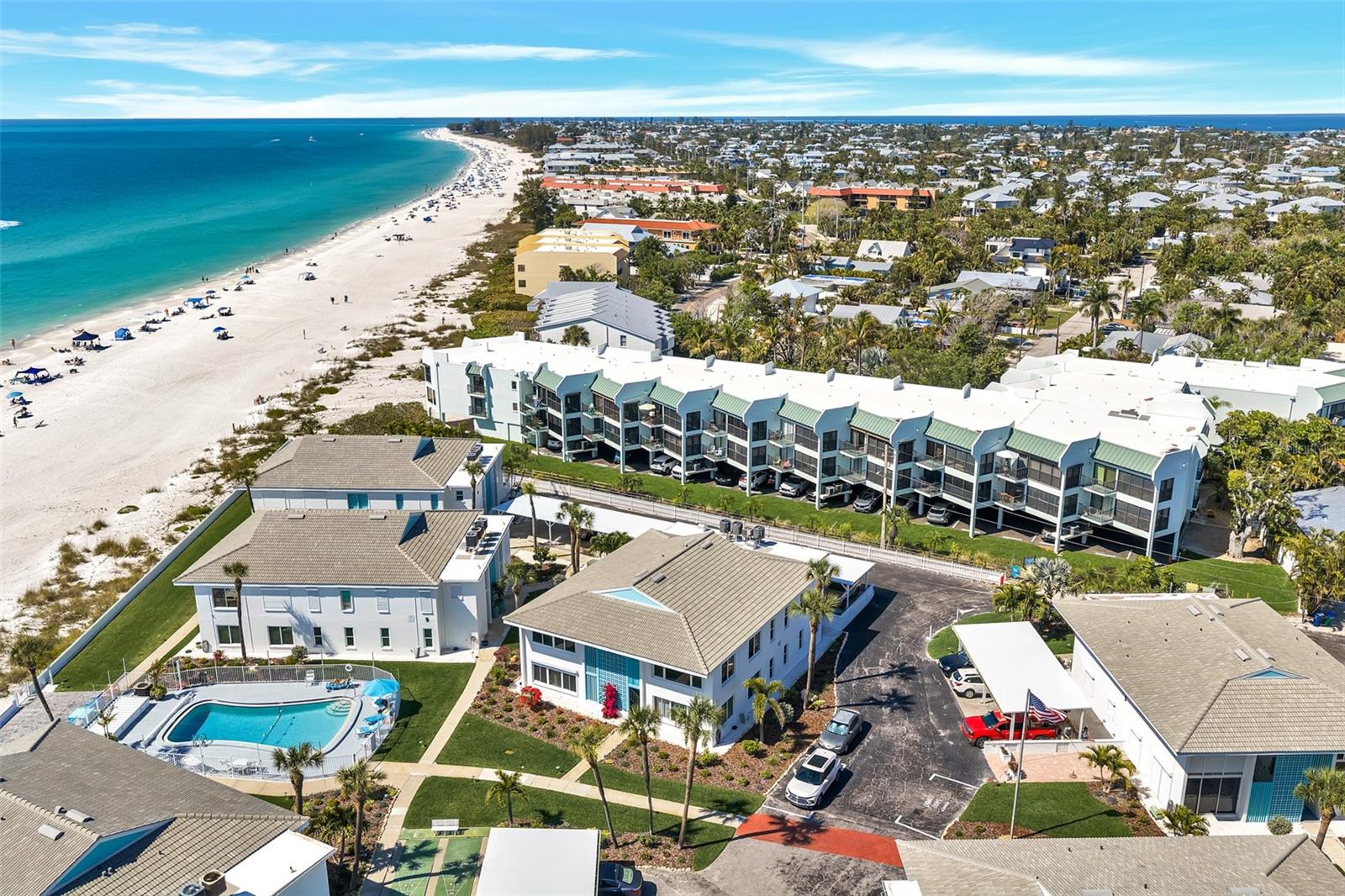 Image 37 of 40 For 5400 Gulf Drive 32