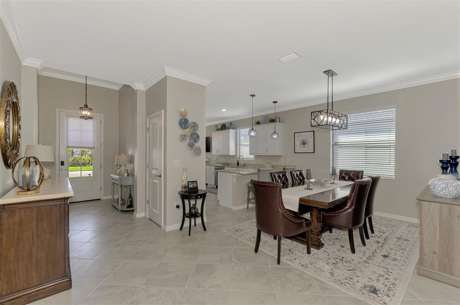 Image 10 of 54 For 15896 Honeysuckle Street