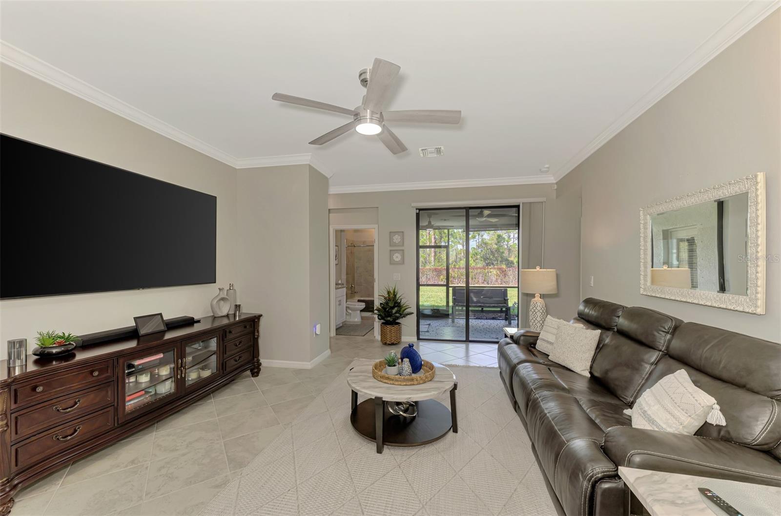 Image 12 of 54 For 15896 Honeysuckle Street