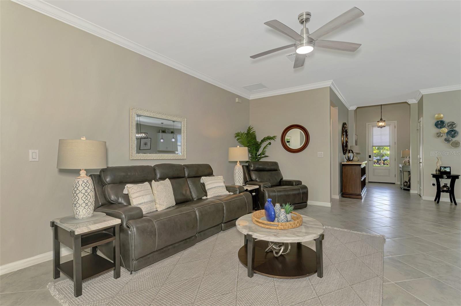 Image 13 of 54 For 15896 Honeysuckle Street