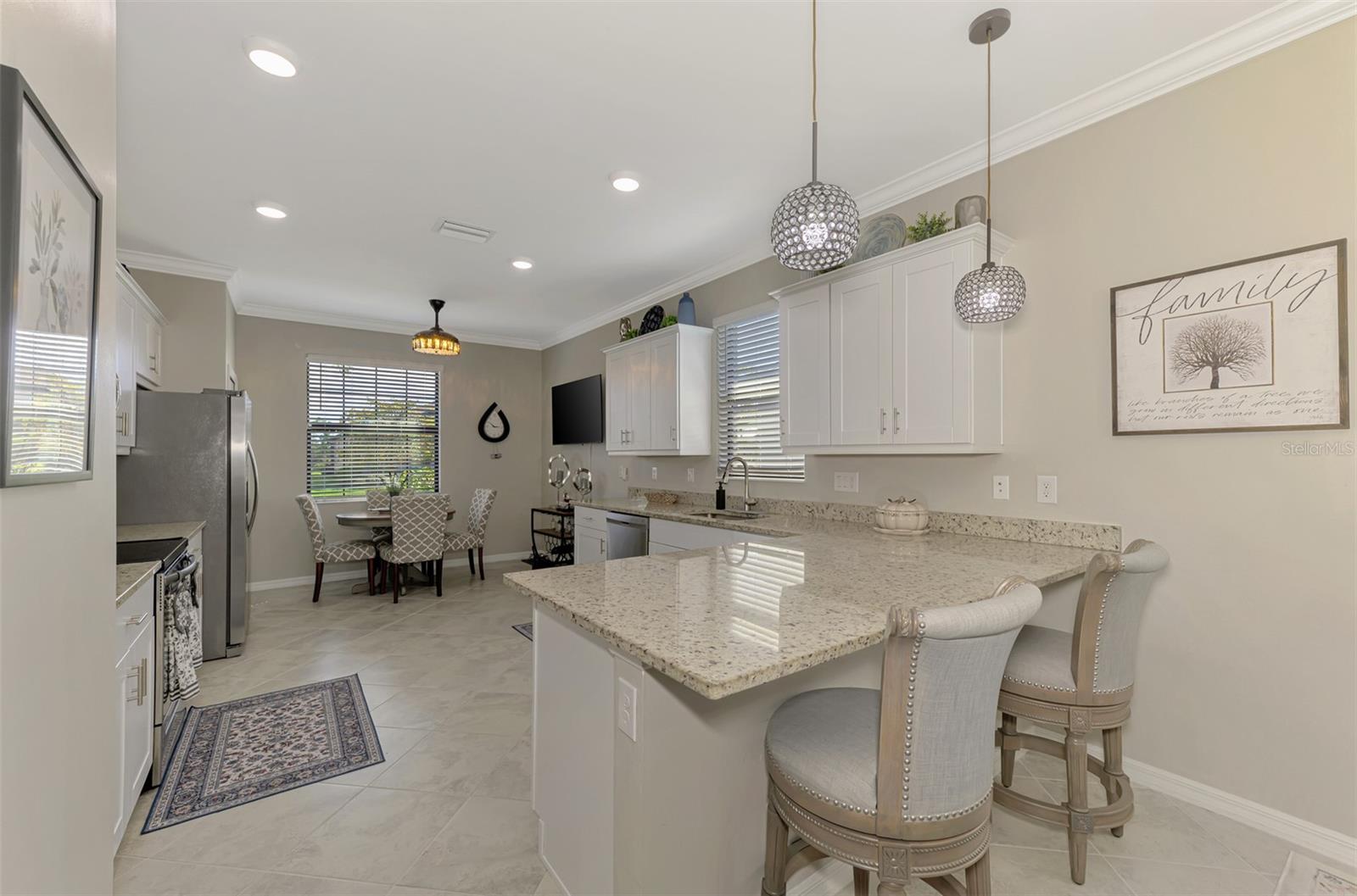 Image 19 of 54 For 15896 Honeysuckle Street