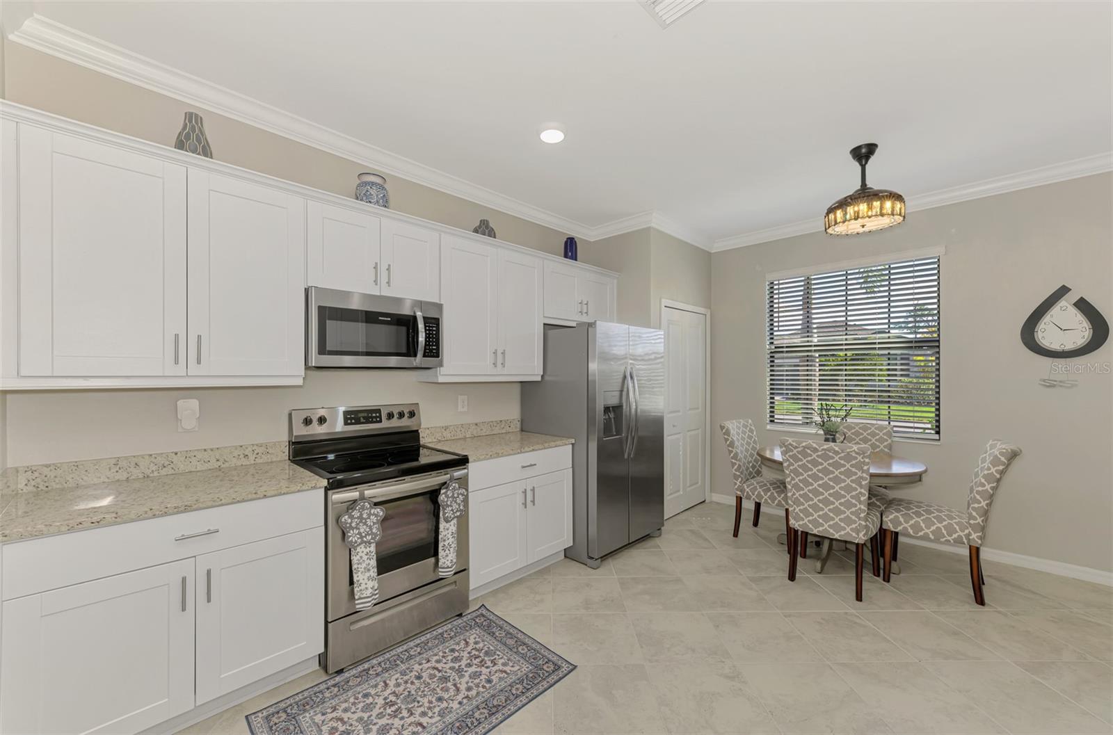 Image 22 of 54 For 15896 Honeysuckle Street