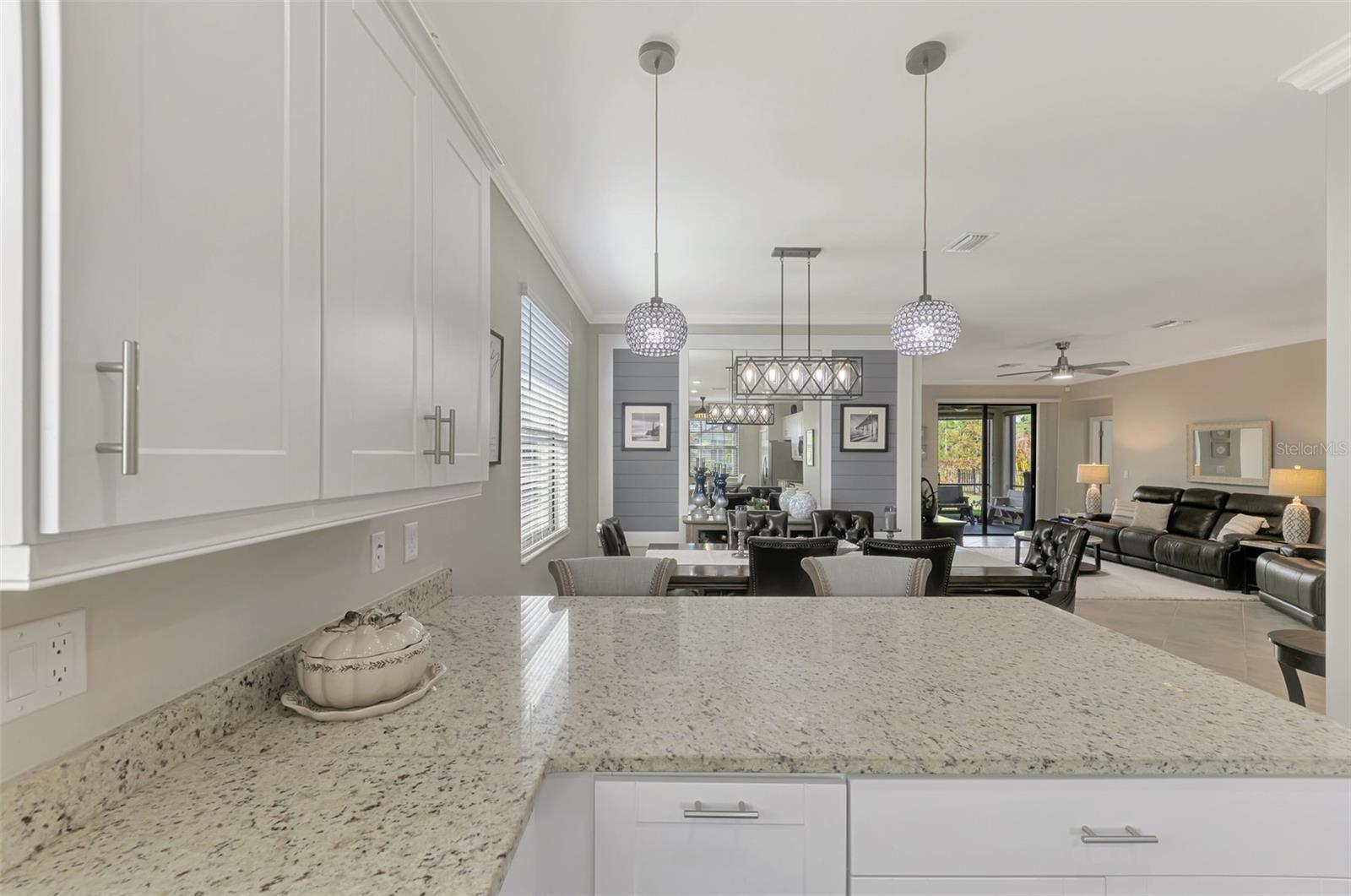 Image 26 of 54 For 15896 Honeysuckle Street