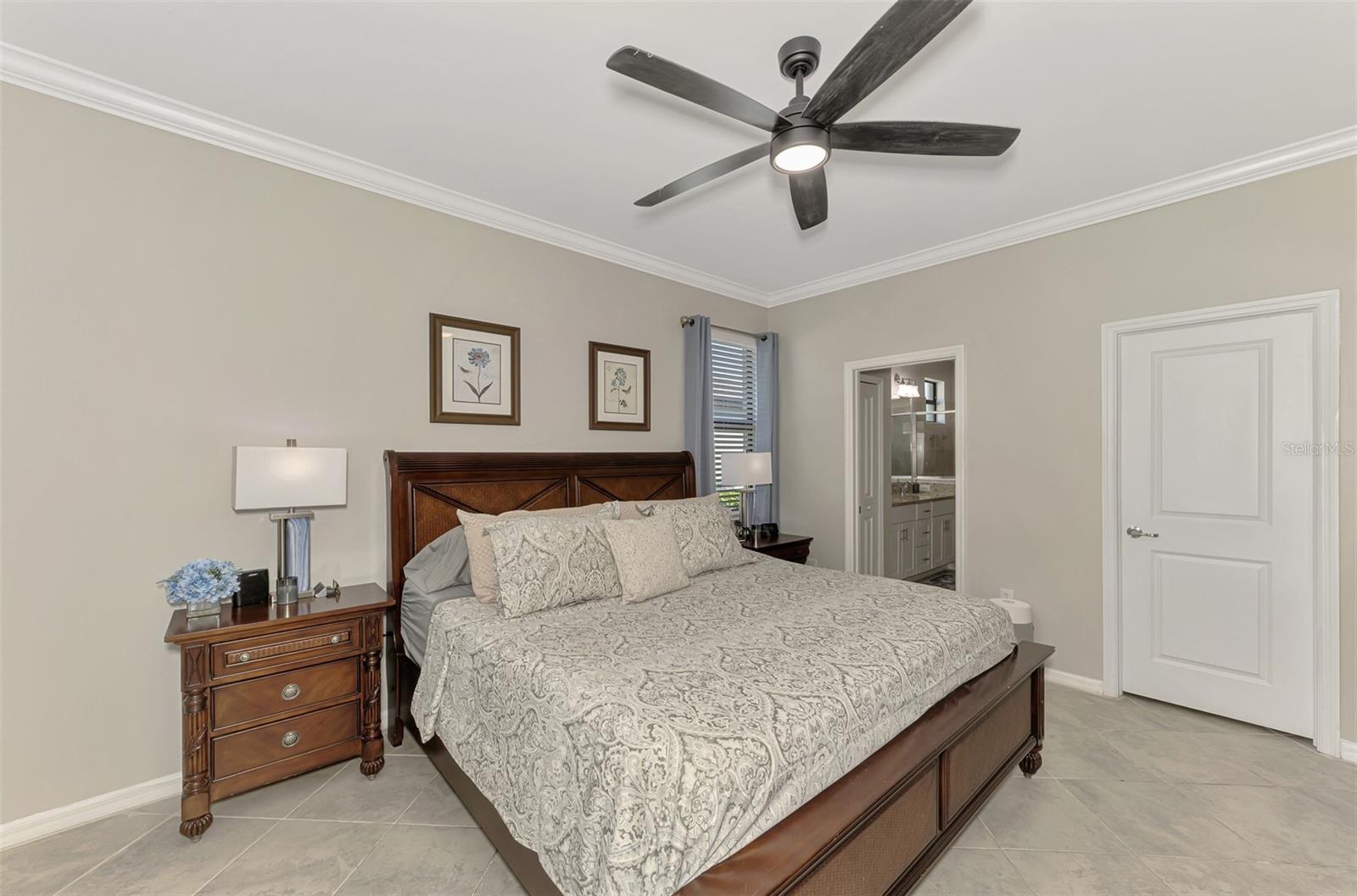 Image 27 of 54 For 15896 Honeysuckle Street