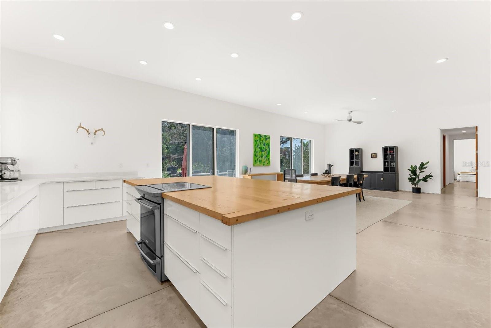 Image 38 of 91 For 1725 Overbrook Road