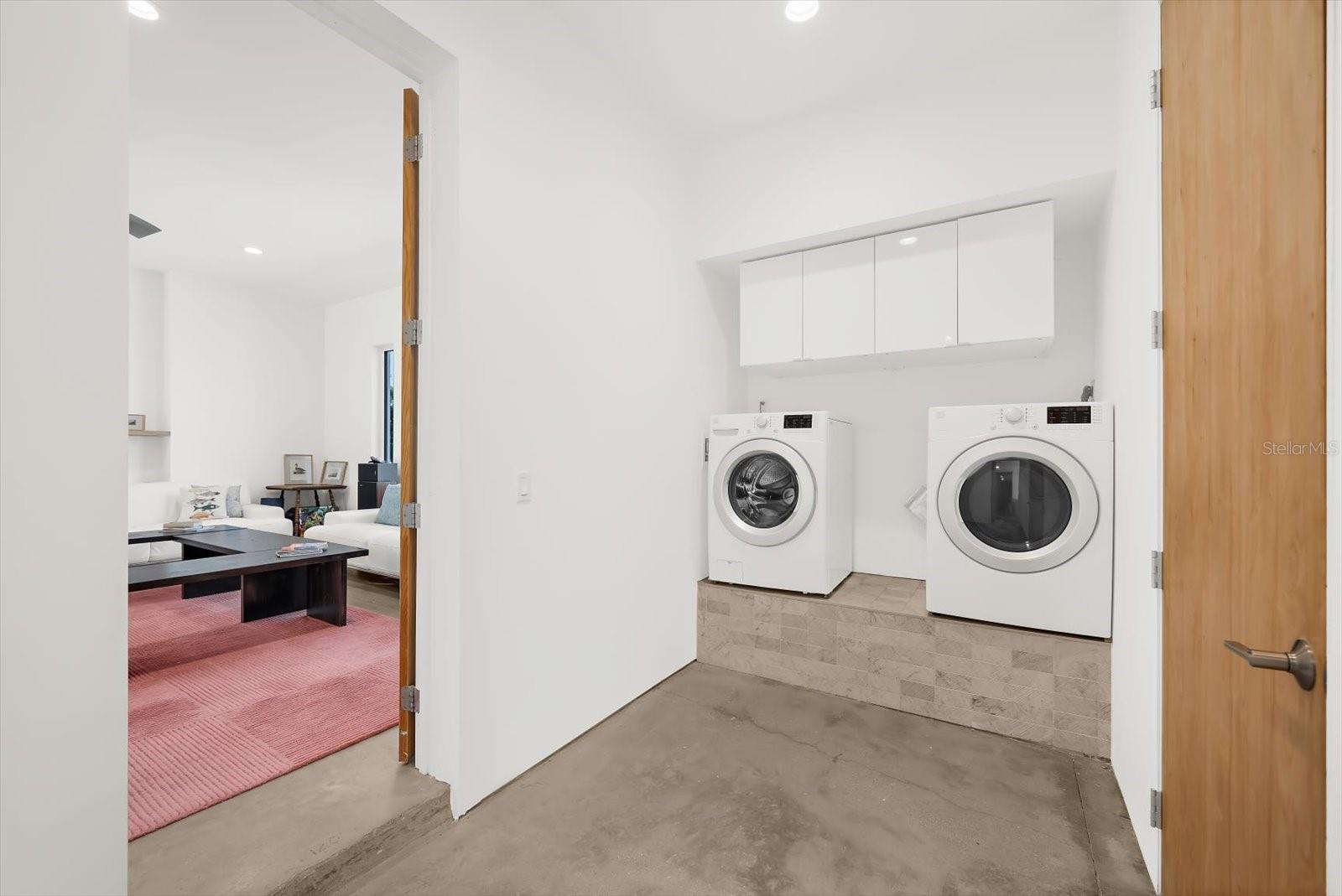 Image 63 of 91 For 1725 Overbrook Road