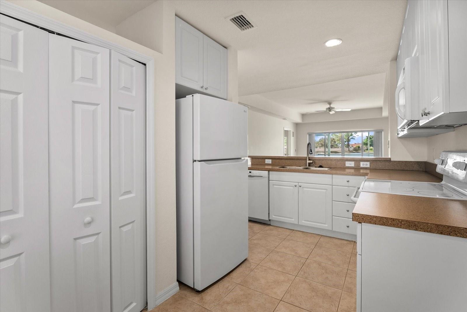 Image 13 of 44 For 5751 Sabal Trace Drive 103b57