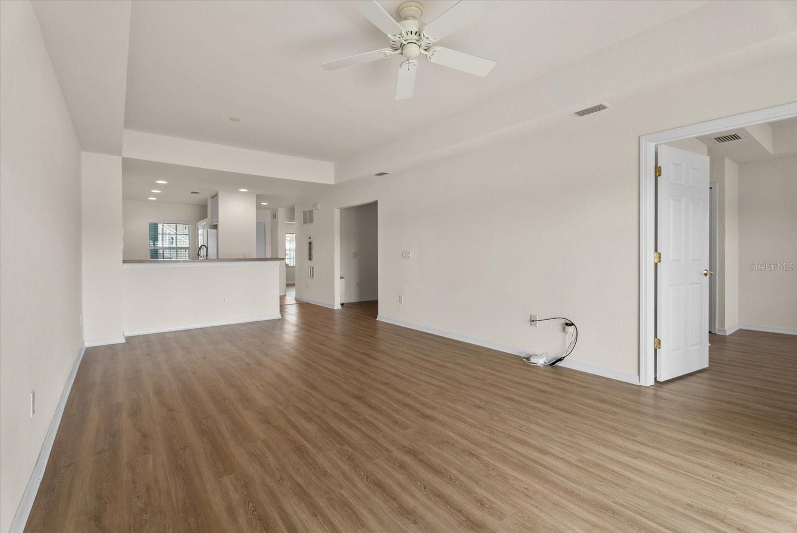 Image 9 of 44 For 5751 Sabal Trace Drive 103b57