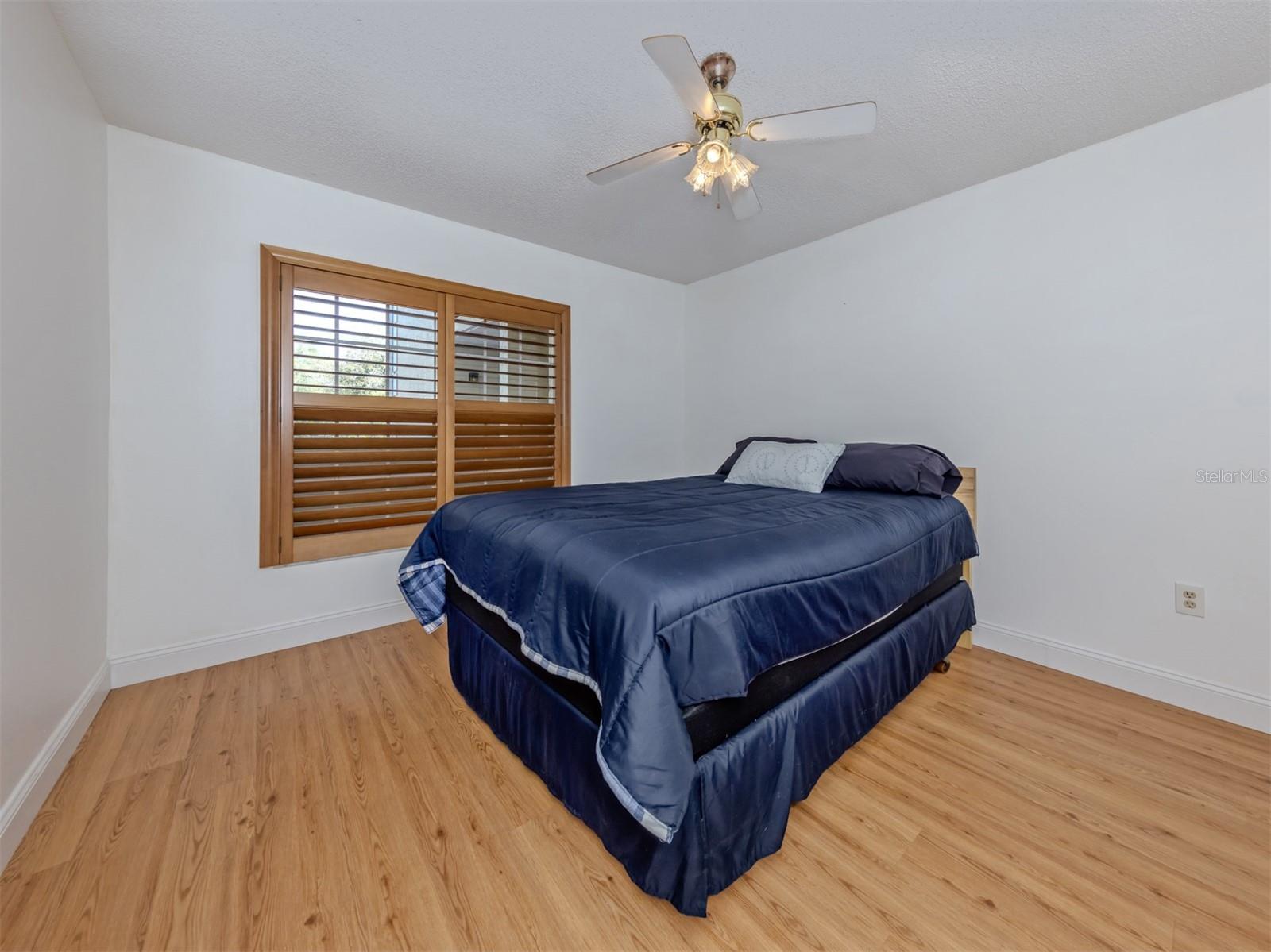 Image 20 of 38 For 925 Wexford Blvd Boulevard