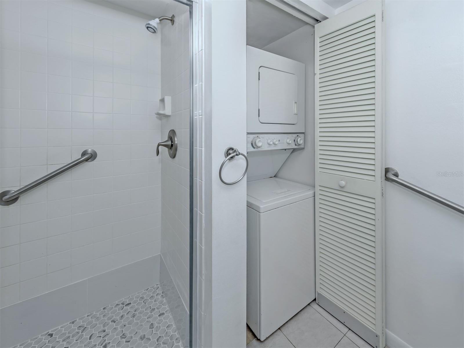 Image 23 of 38 For 925 Wexford Blvd Boulevard