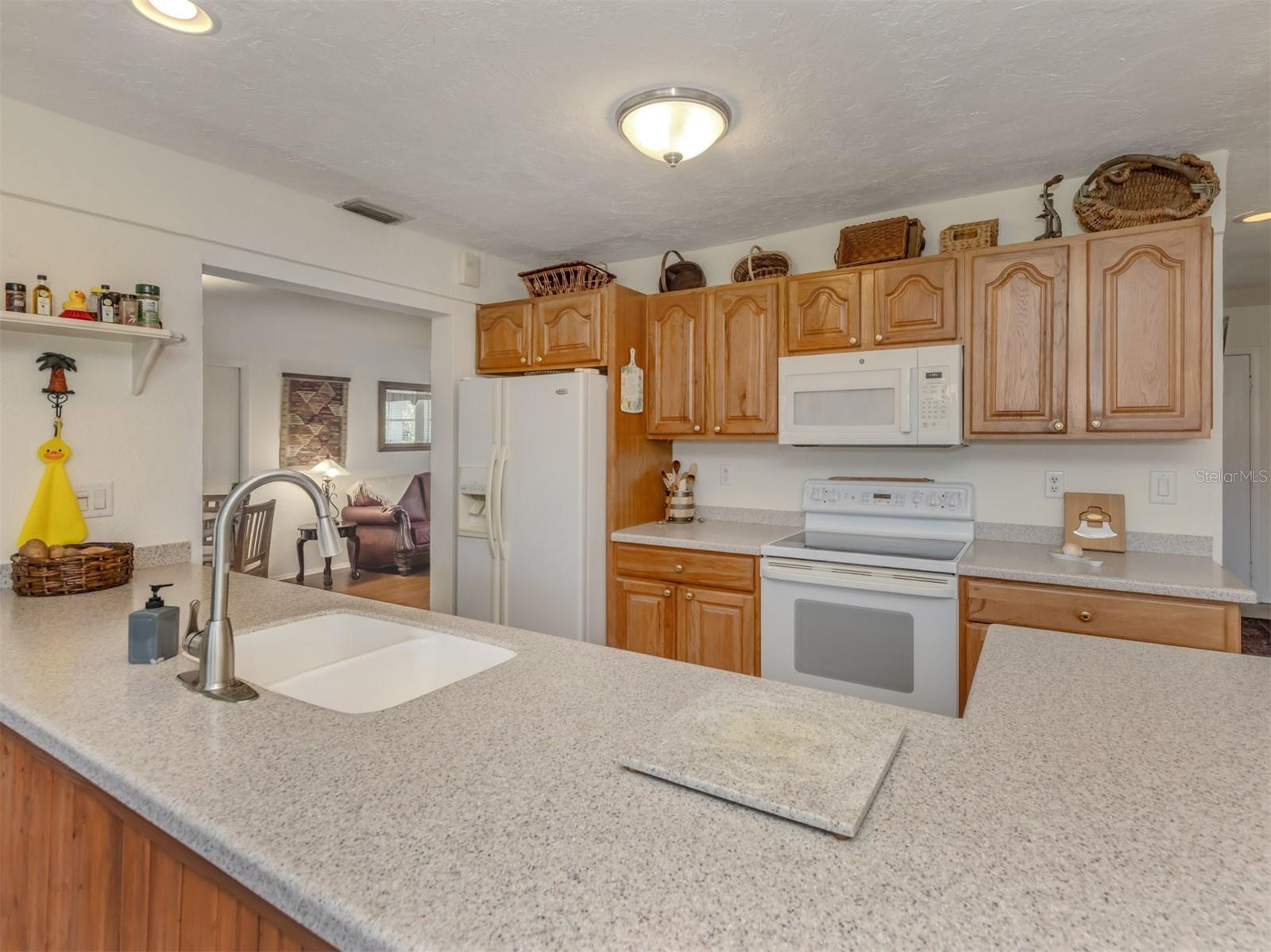 Image 9 of 23 For 904 Gondola Drive