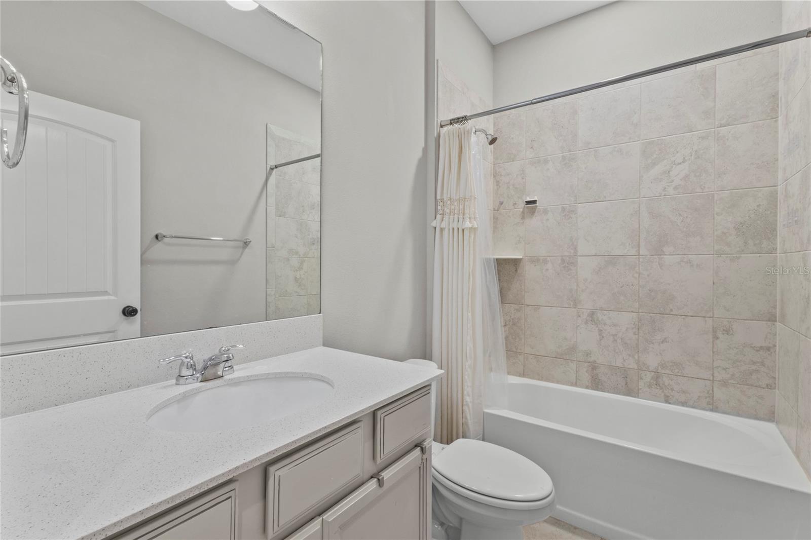 Image 22 of 37 For 273 Daylily Boulevard