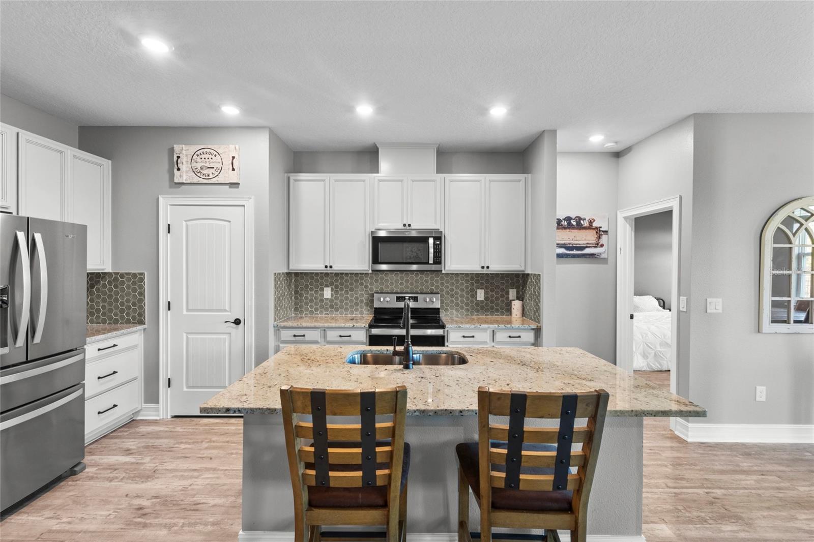 Image 5 of 37 For 273 Daylily Boulevard